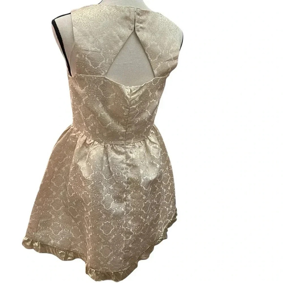 Romeo + Juliet couture gold cream jeweled neckline mini dress prom dance  school